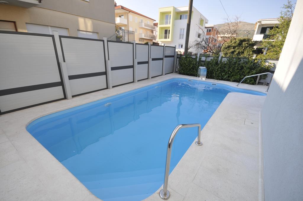 Apartments & Rooms Villa Maslina Trogir Exterior photo