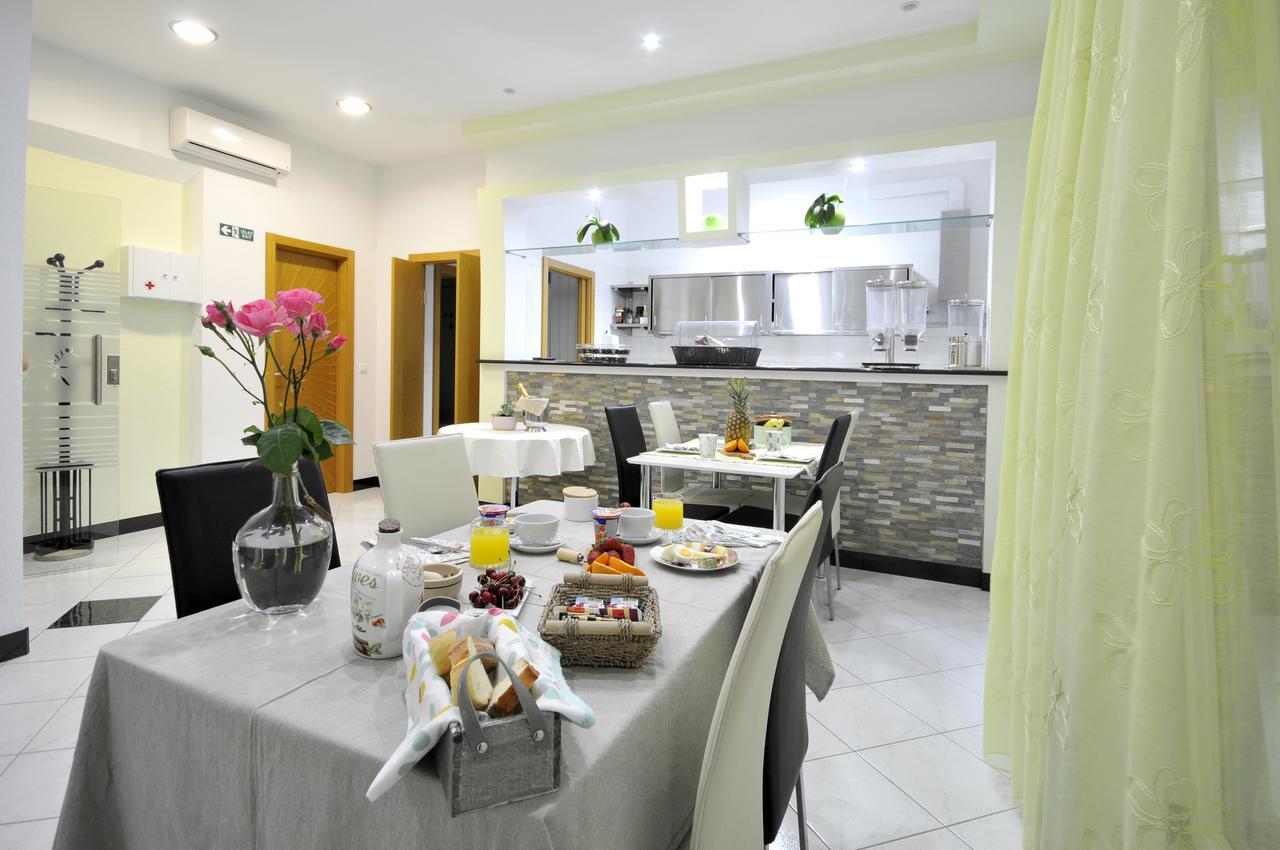 Apartments & Rooms Villa Maslina Trogir Exterior photo